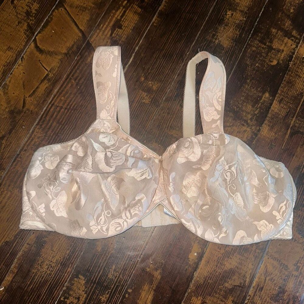 Wacoal retro chic lace embossed thick strap nude 44DD sexy bra
